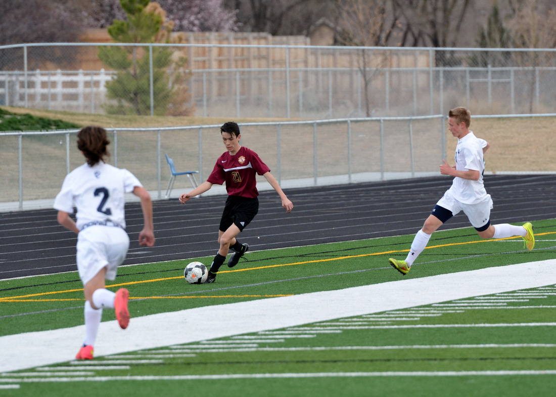 热爱DOTA2的国家 秘鲁警方用炸弹人作安全演示‘太阳集团tyc’(图1) 太阳集团tyc